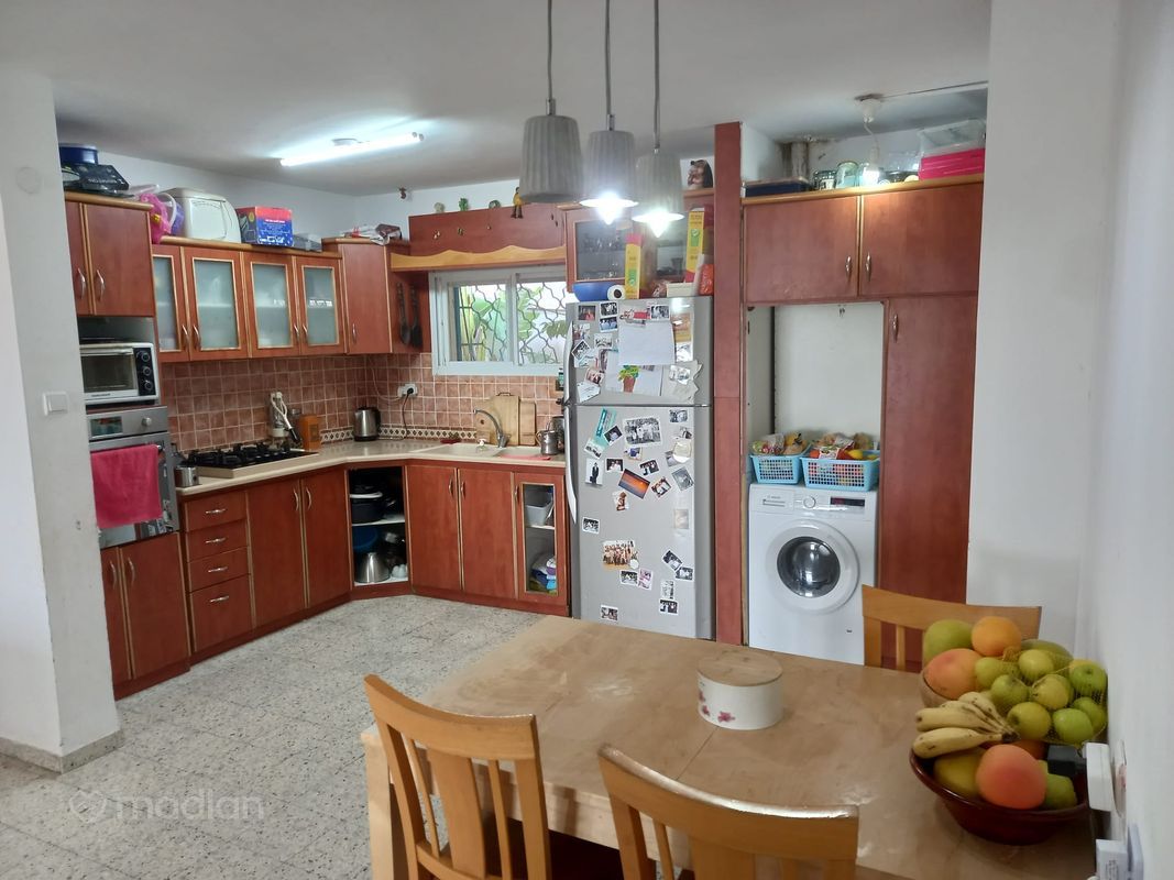 הדובדבן 11, מצפה העמק, מגדל העמק