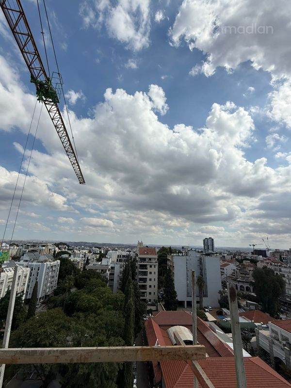 המייסדים 29, קרית ספיר, כפר סבא