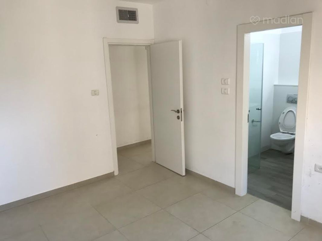 שדרות בן צבי 37, רחביה, ירושלים
