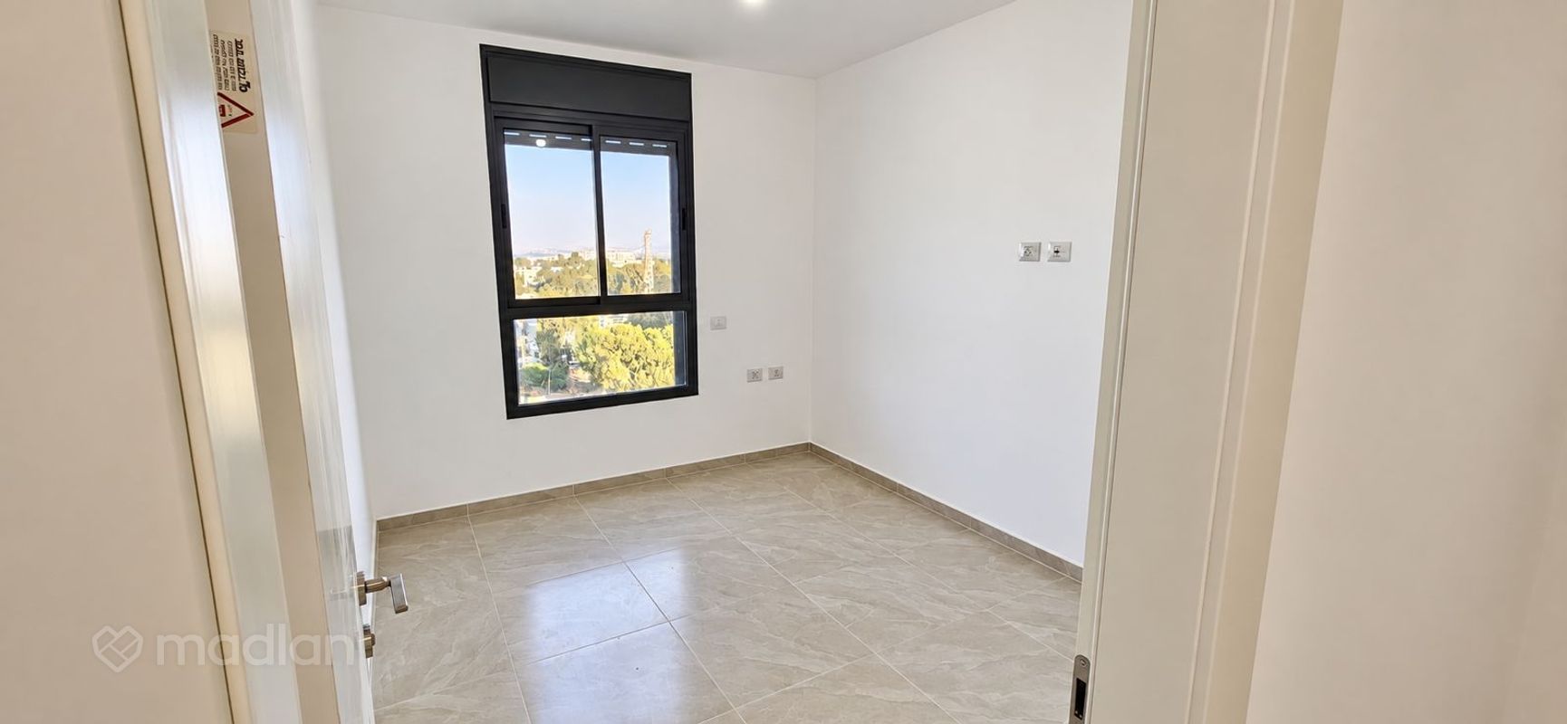 אסתר ארדיטי 15, נוריות, ראשון לציון
