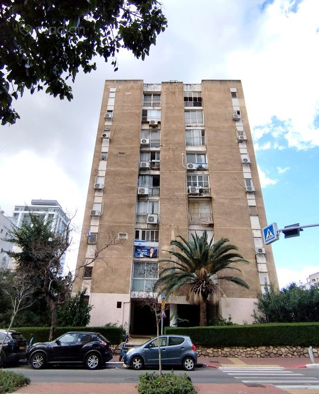 אריה בן אליעזר 65, נווה יהושע, רמת גן