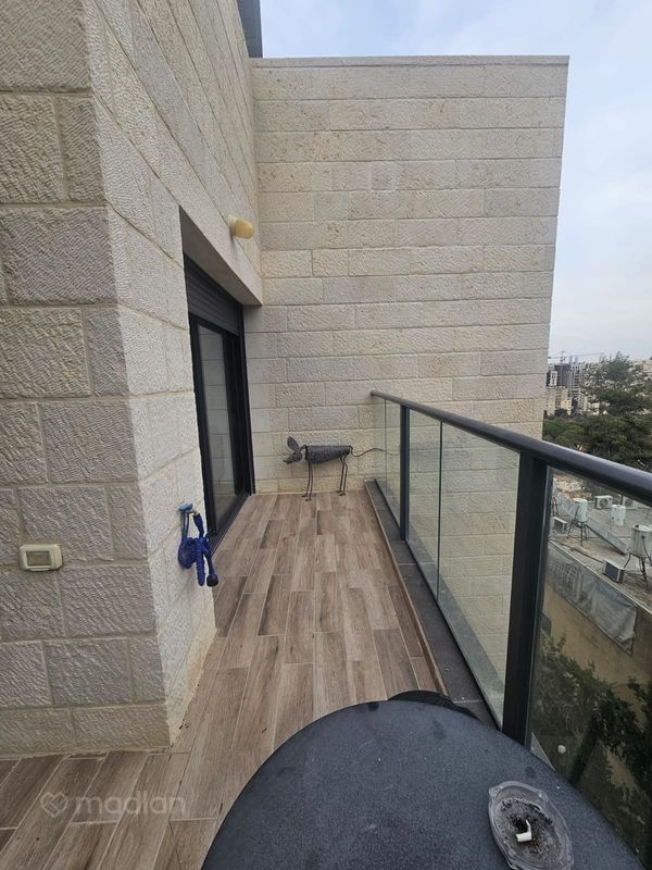 קוסטה ריקה 18, עיר גנים ב', ג', ירושלים