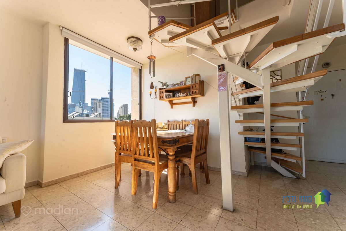 טייבר , גבעת רמב"ם, גבעתיים
