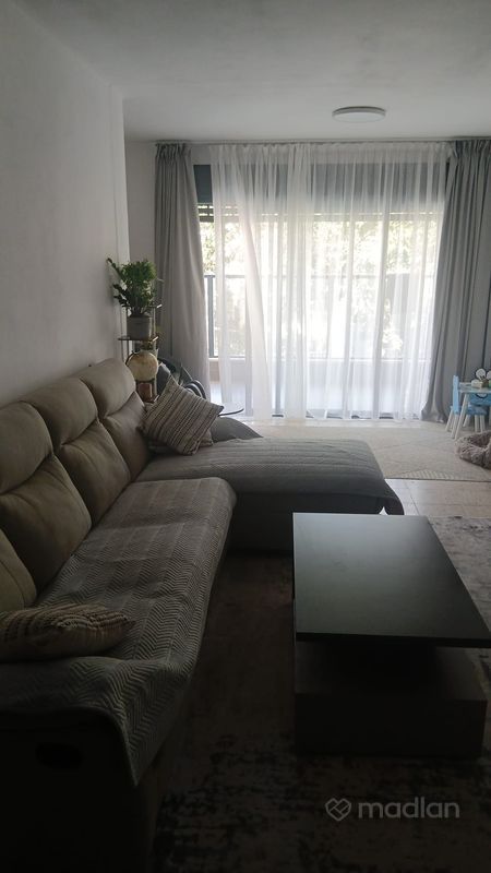 קלישר 10, המרכז השקט, פתח תקווה