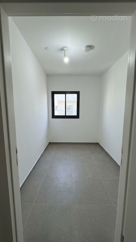 הרב אברהם זקן 18, מורדות ארנונה, ירושלים