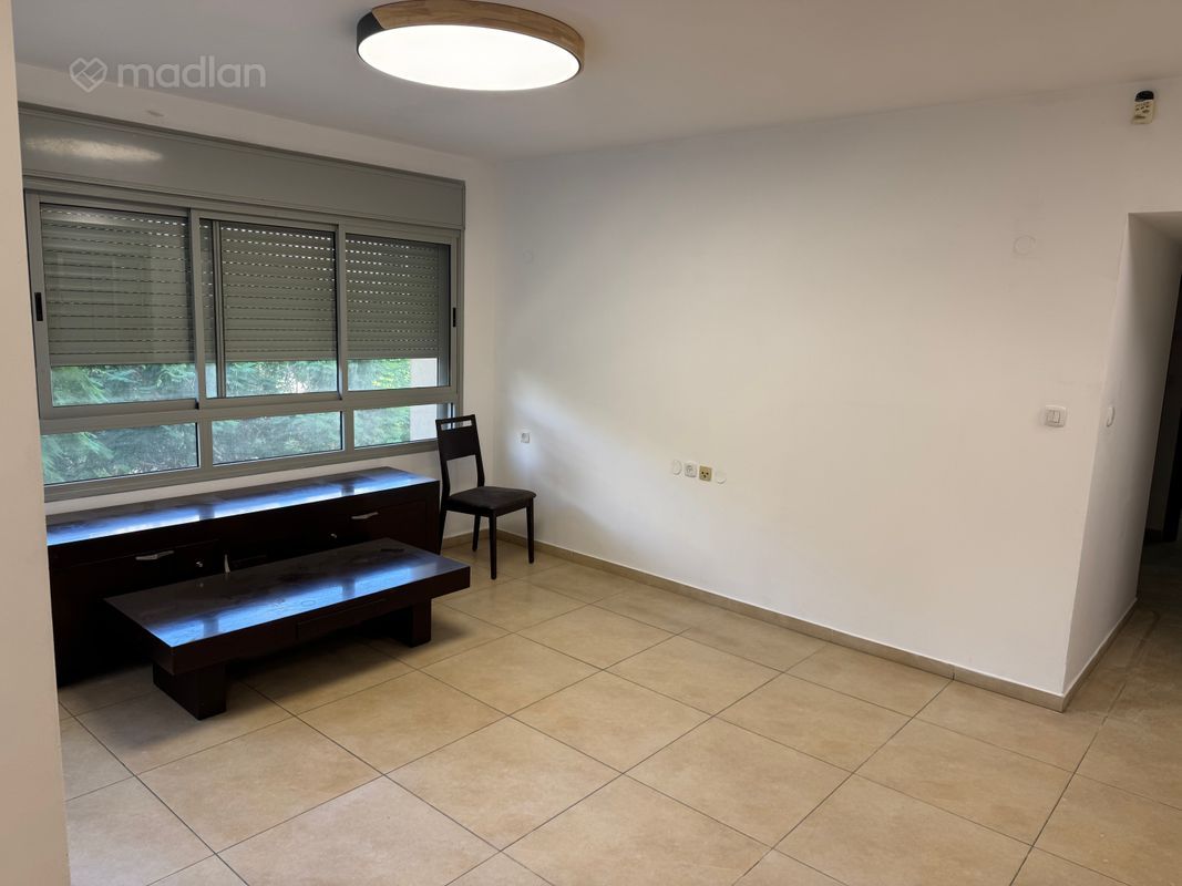 אחים סולימן 14, רמב"ם, ראשון לציון