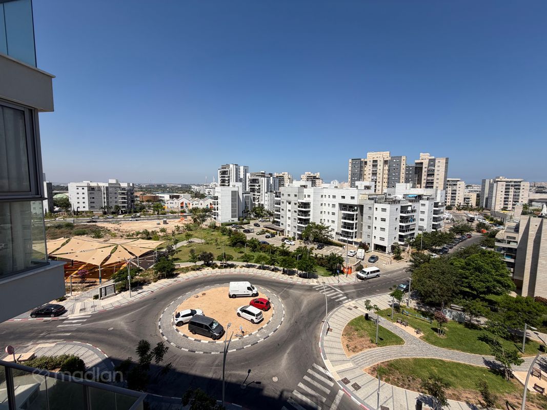 מפל התנור 17, אגמים, אשקלון
