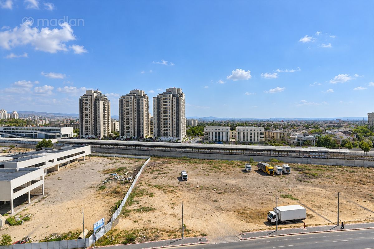 לאה גולדברג 10, משכנות אומנים (כורדני), קרית מוצקין
