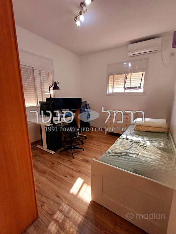 הנרקיסים 7, כרמל מערבי, חיפה