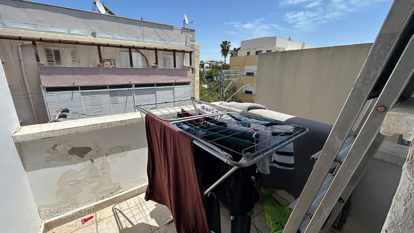 חובות הלבבות , שפירא, תל אביב יפו