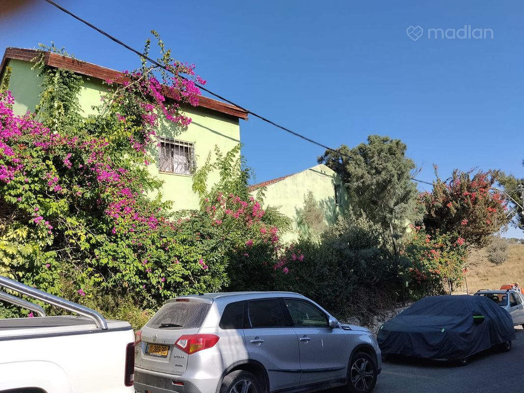 אדמון 63, פינת עדן, נוף הגליל