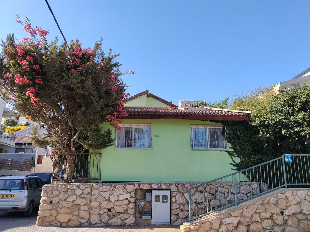 אדמון 63, פינת עדן, נוף הגליל