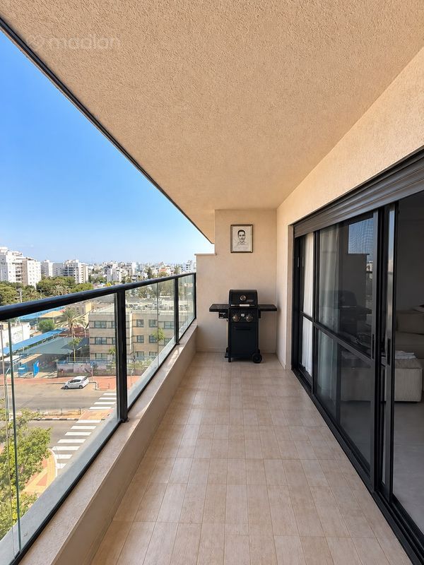 טובה וטוביה מילר 19, צפון מזרח העיר, רחובות