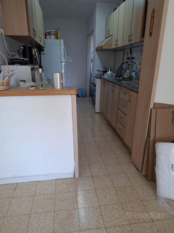 דרך הטכניון 48, בן דור, נשר