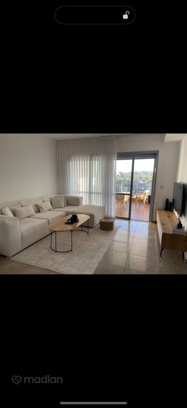 הברקת 6, צמרות המושבה, באר יעקב