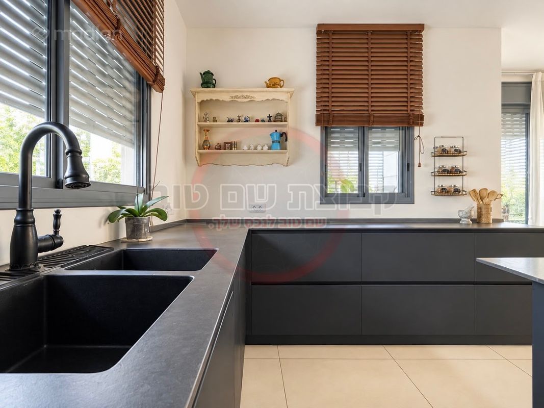 דב ברכאן 10, מרכז העיר, עפולה