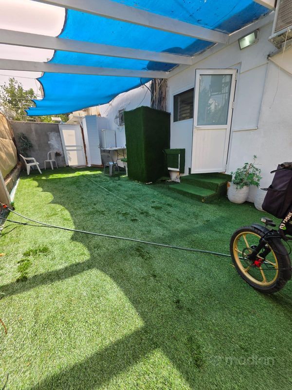 נחל שורק 18, דקר, תל אביב יפו