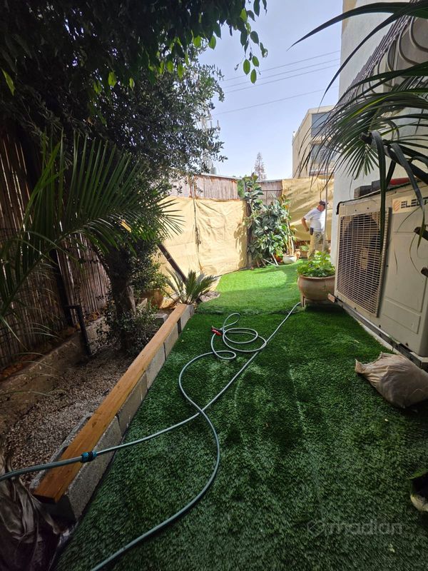 נחל שורק 18, דקר, תל אביב יפו