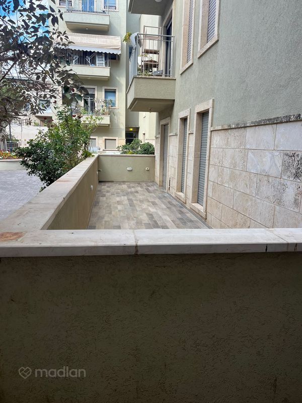 שמואל ירחינאי 10, צהלון ושיכוני חסכון, תל אביב יפו