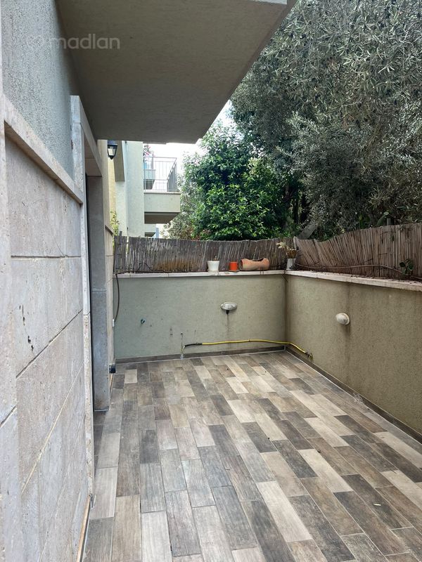 שמואל ירחינאי 10, צהלון ושיכוני חסכון, תל אביב יפו