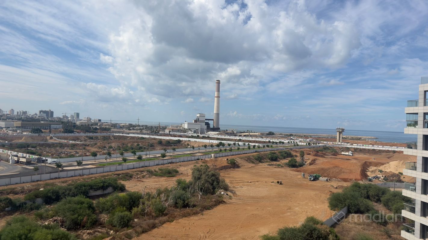 ל' החדשה, תל אביב יפו
