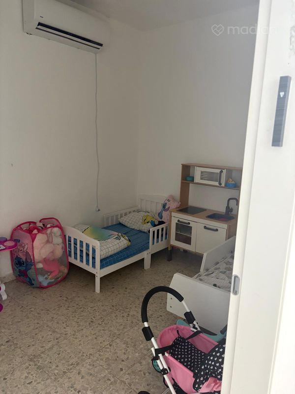 האלון 32, רמות יצחק, נשר