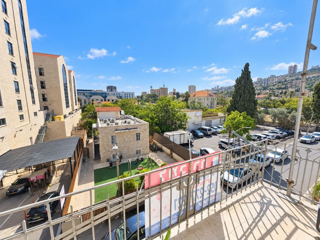 הגנים 10, נוה פז, חיפה