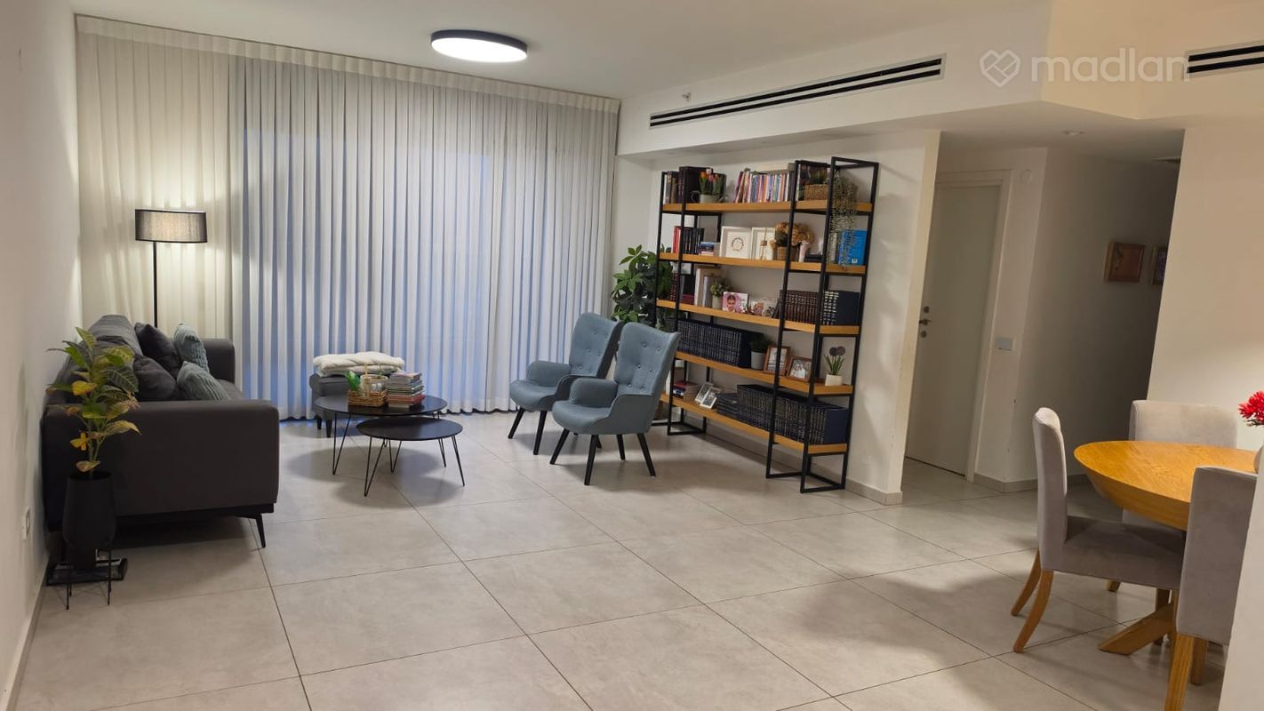 יצחק שמיר 10, רמת הדר החדשה, גבעת שמואל