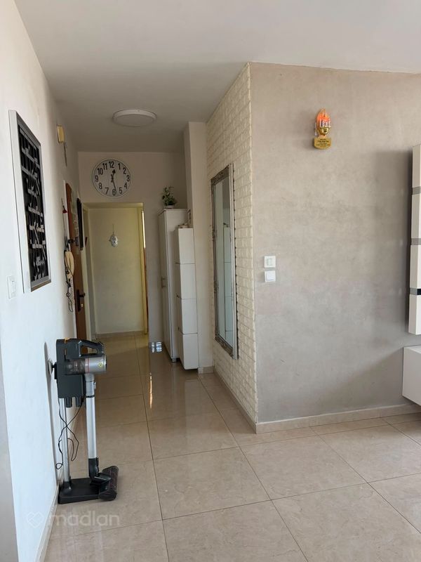 קריתי 30, שיכון ותיקים, בת ים