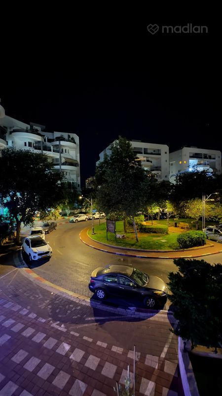 נאות אשלים, ראשון לציון