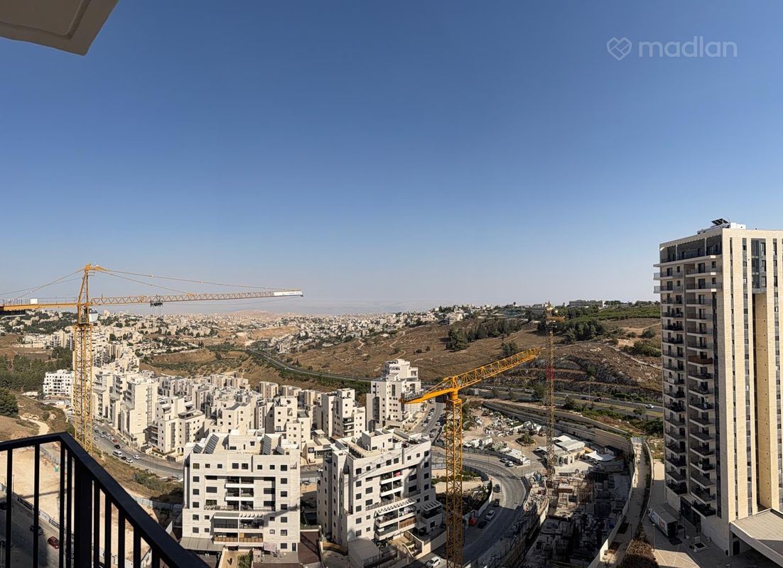 יצחק ארנסט נבנצל 4, מורדות ארנונה, ירושלים