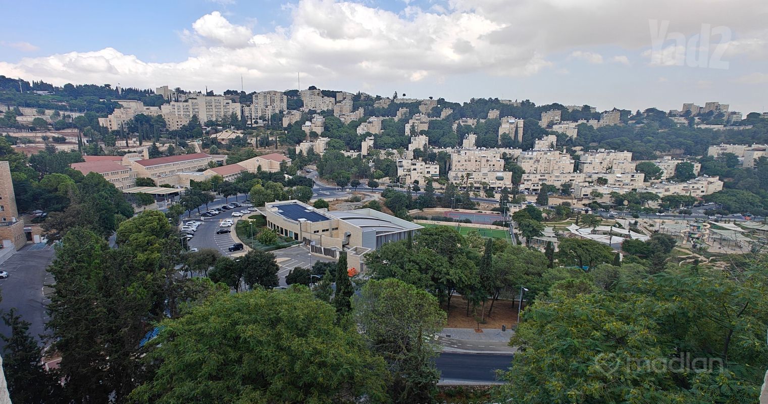 מרדכי אלקחי 18, ארמון הנציב, ירושלים