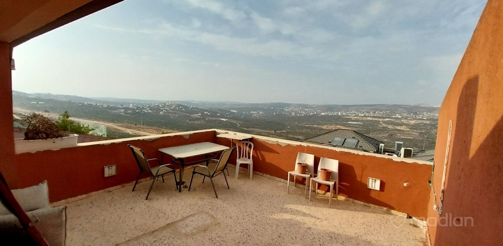 מבצע חירם 5, שכונה ג, אריאל