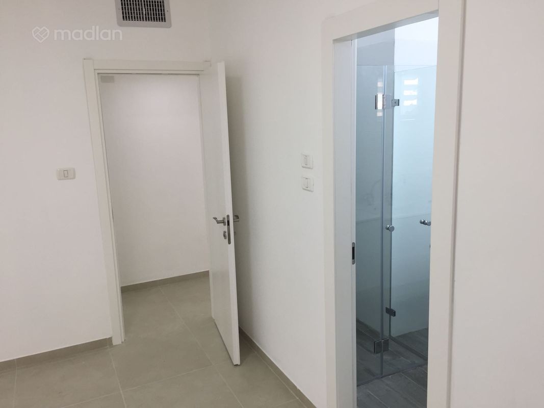 שדרות בן צבי 37, רחביה, ירושלים