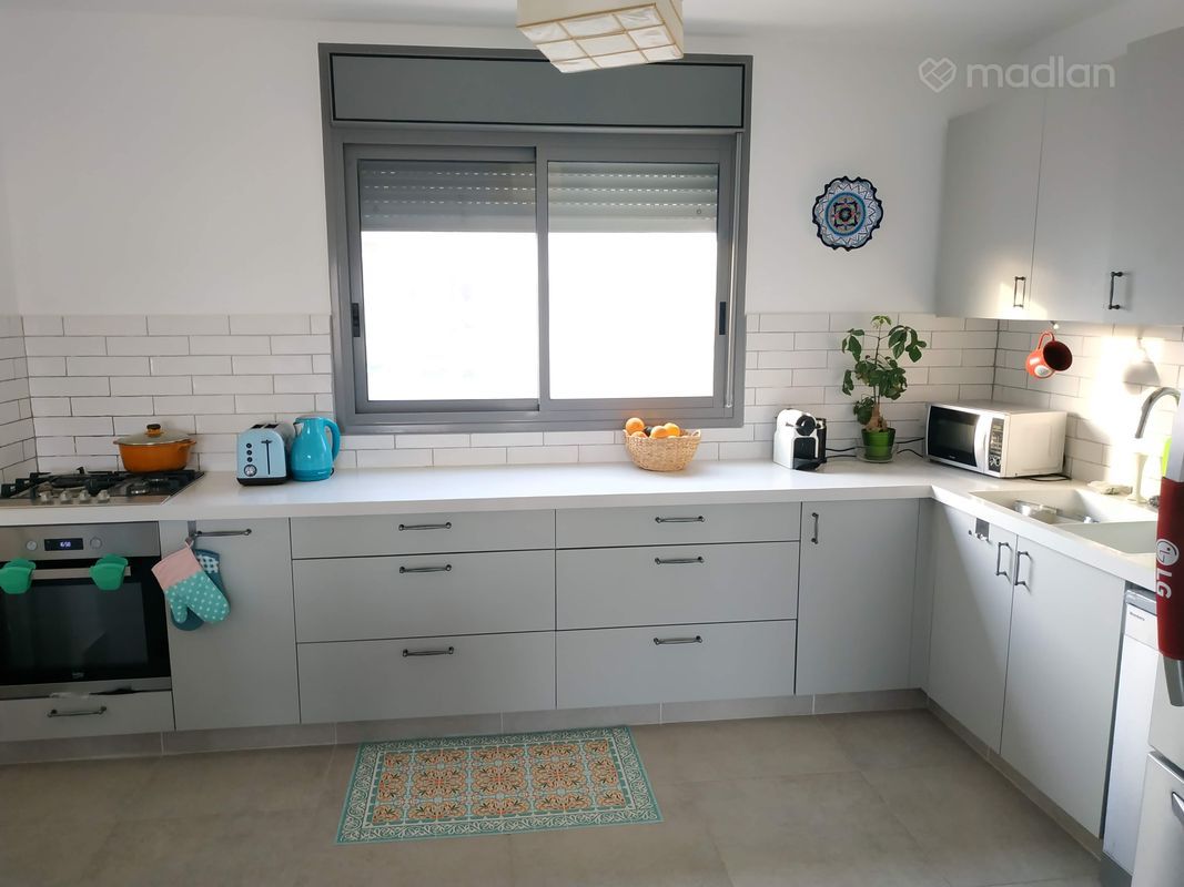 הנחליאלי 14, סנסן, צור הדסה