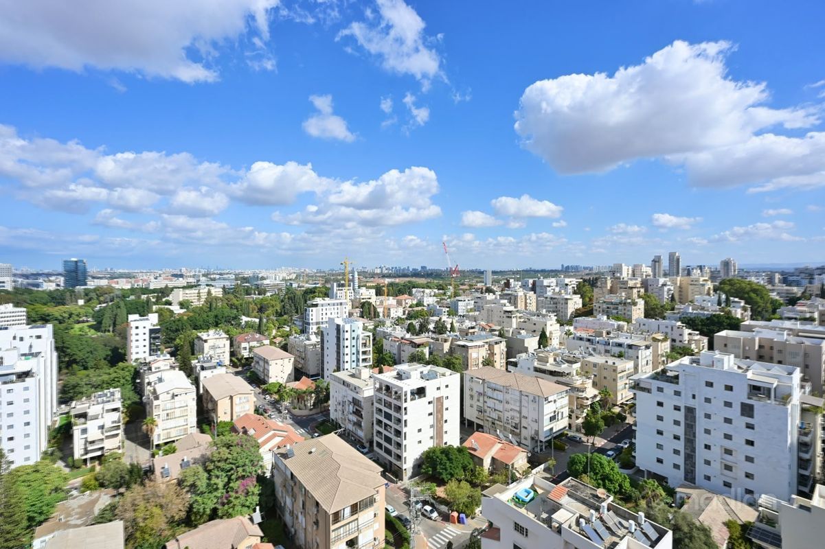 אהרון אייזנברג , צפון מזרח העיר, רחובות