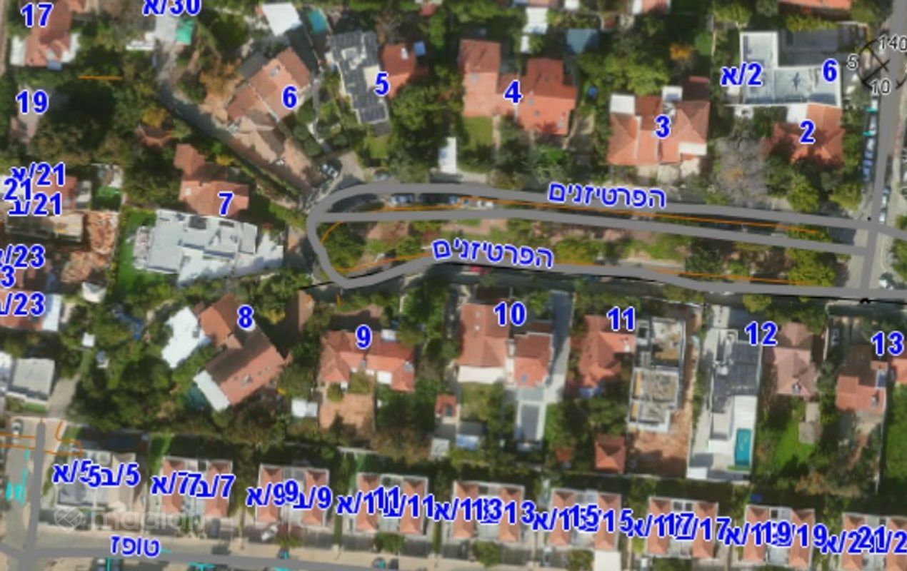 הפרטיזנים 8, גבעת נוף, נס ציונה