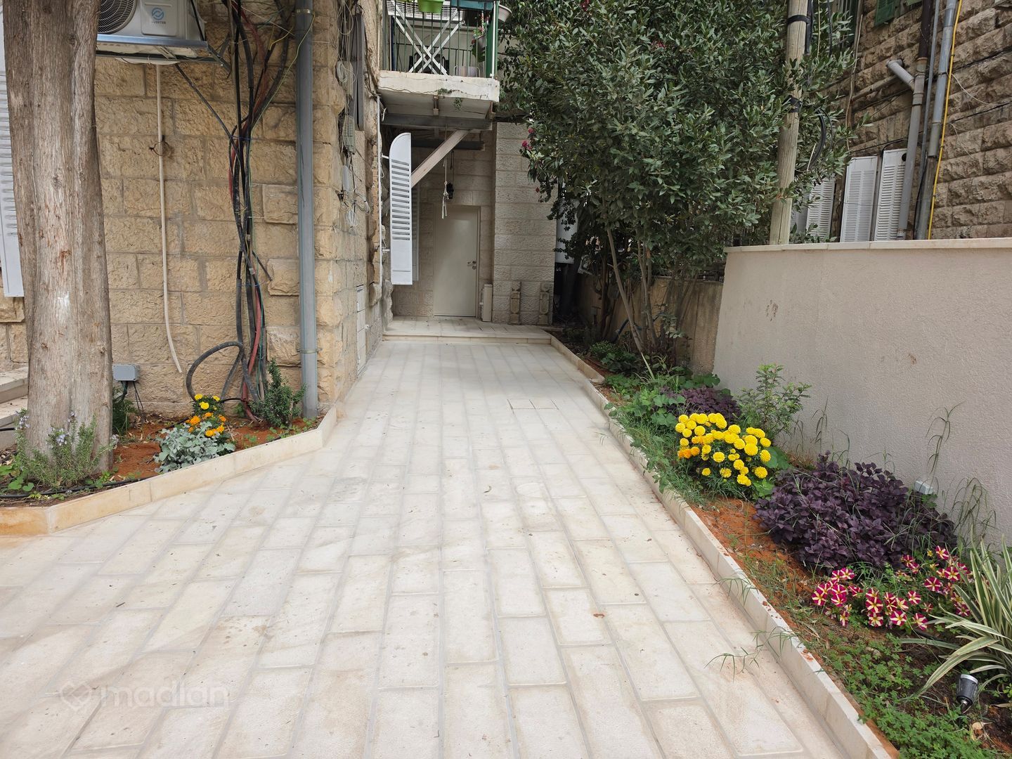 יהושע בן נון 6, המושבה הגרמנית — 3