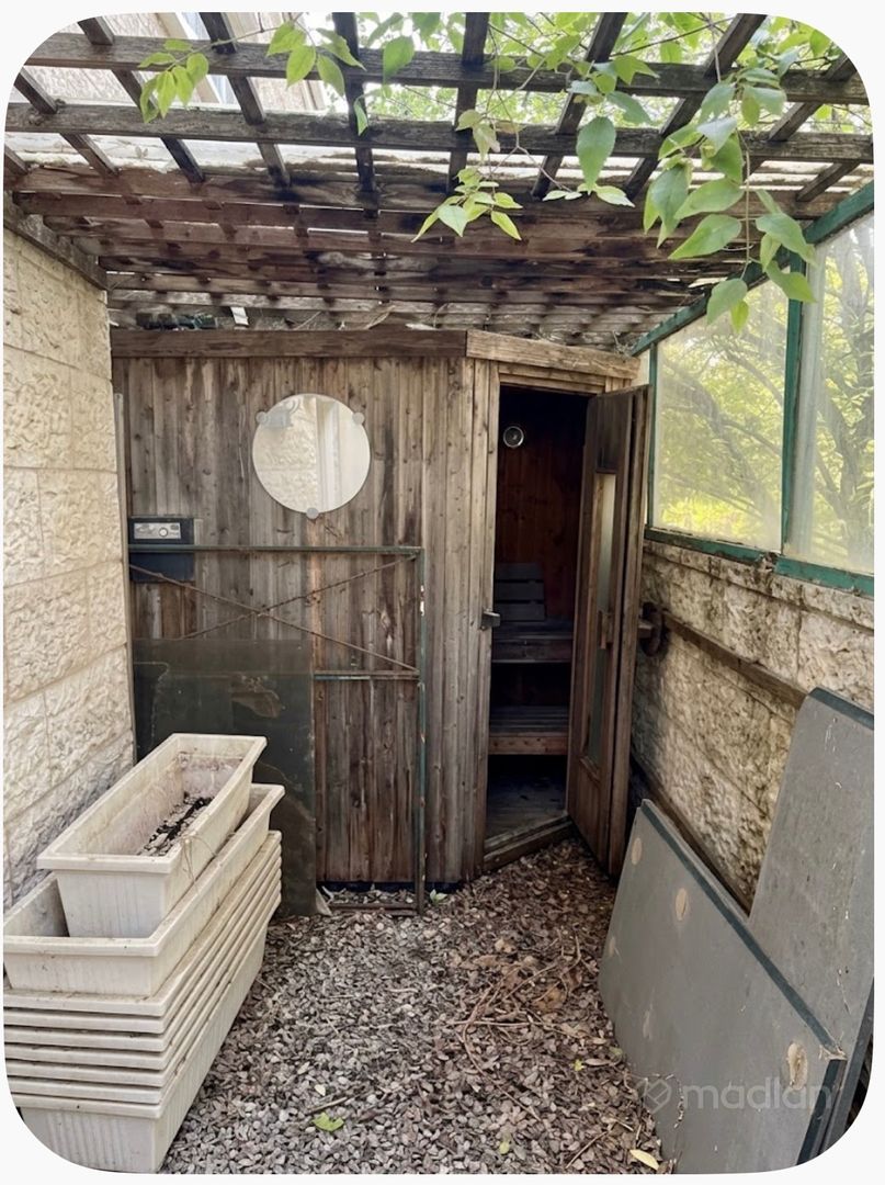 אריה דולציין 117, גבעת משואה — 4