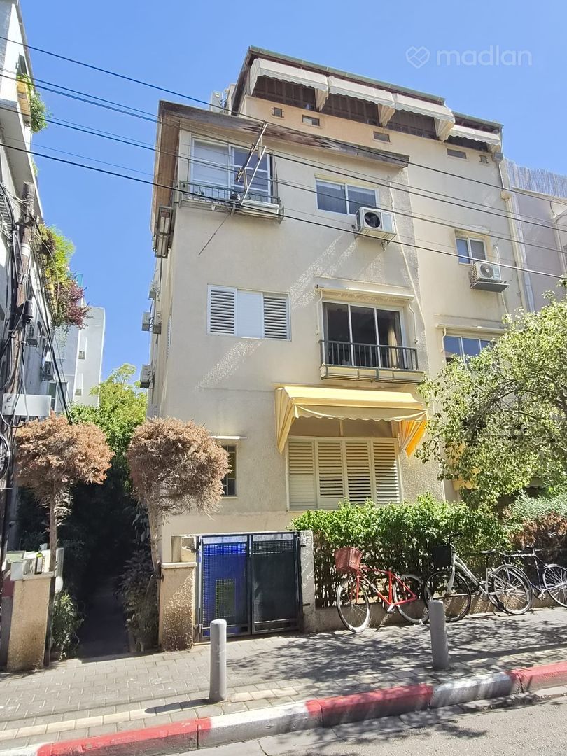 אמיל זולא 4, הצפון הישן החלק הדרום מערבי