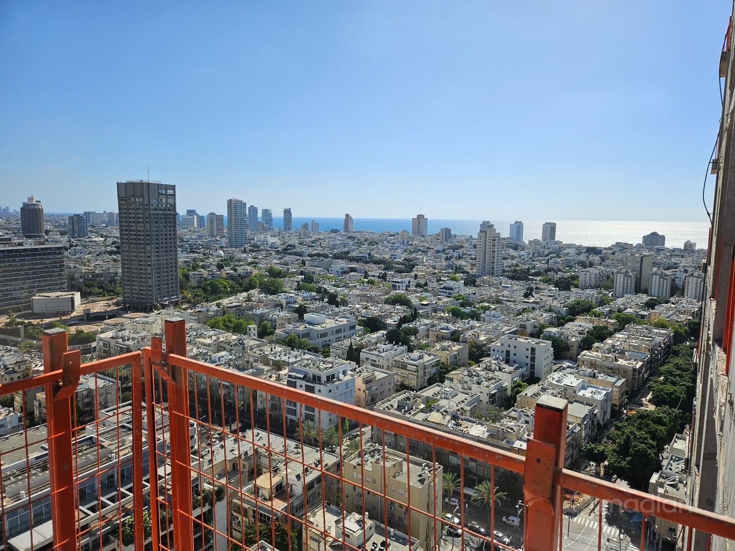 ארלוזרוב 87, הצפון החדש סביבת כיכר המדינה — 3