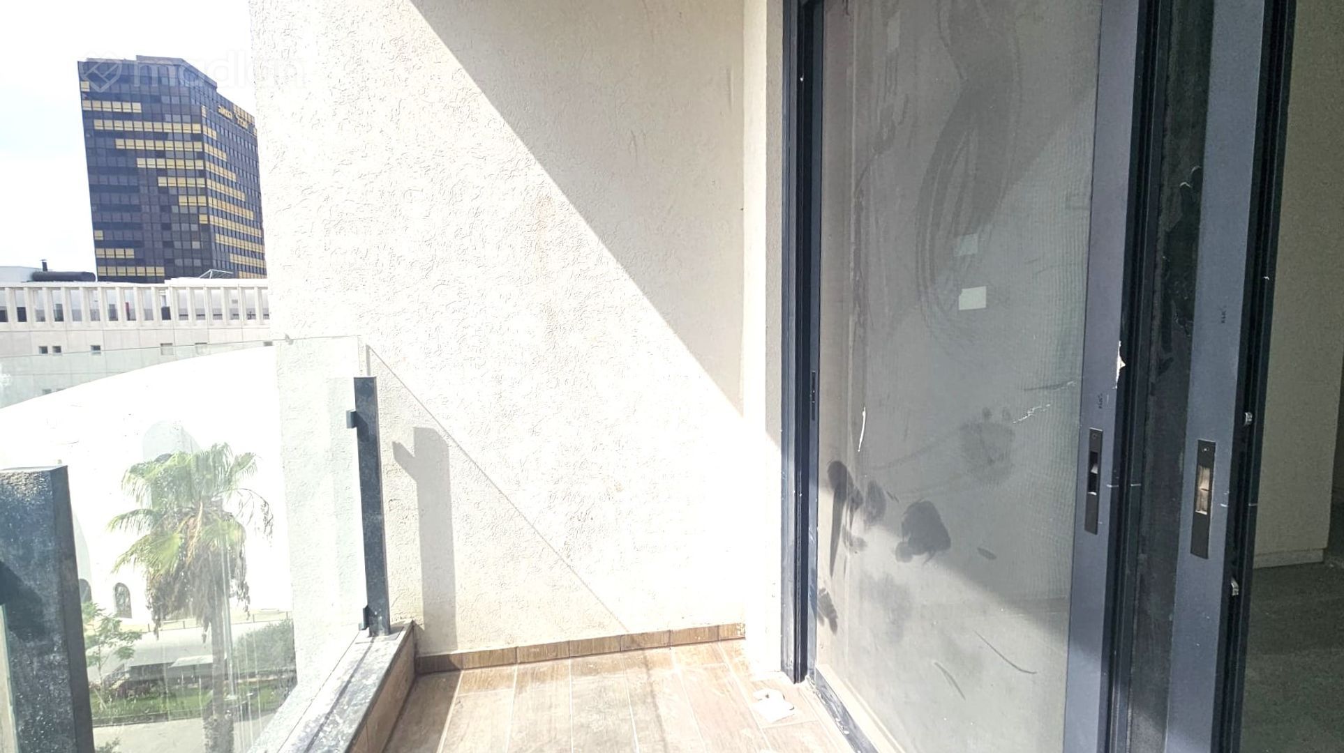 בן סרוק 10, הצפון החדש סביבת כיכר המדינה — 2