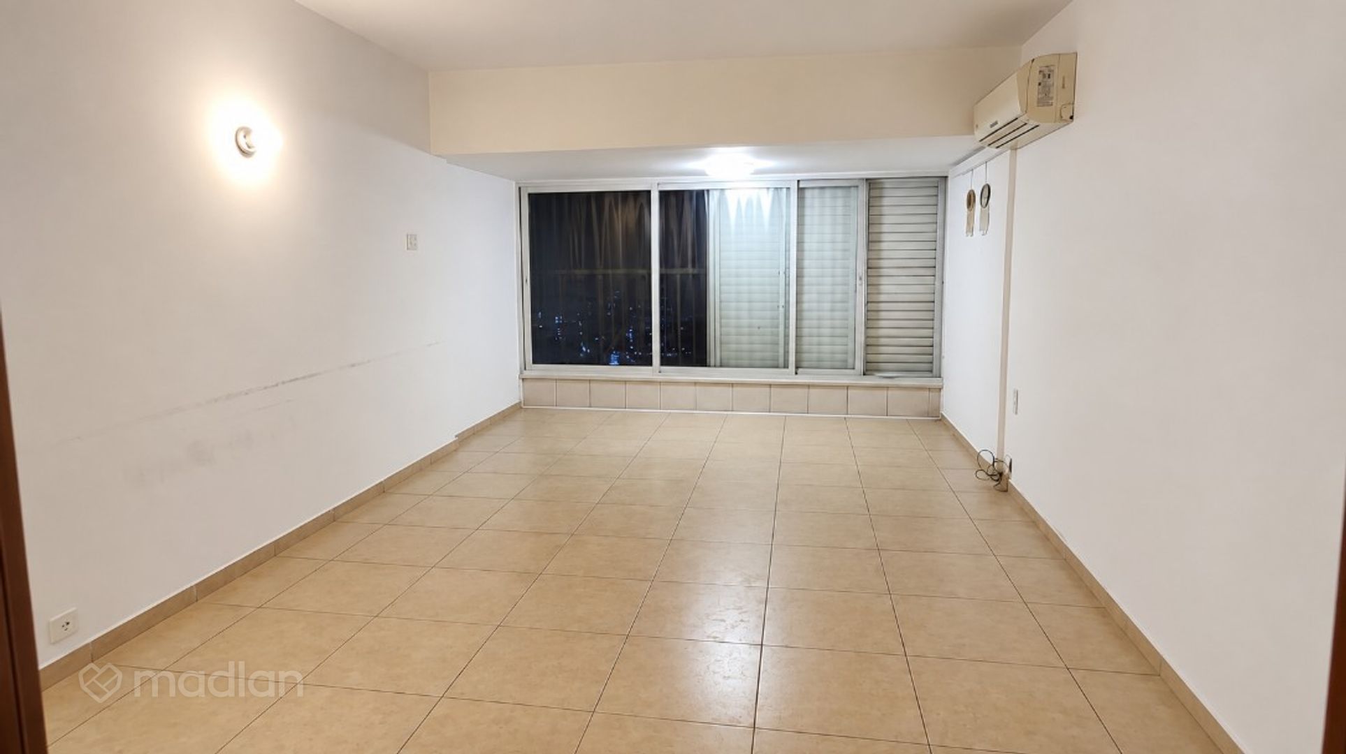 מעפילי אגוז 6, נוה חן